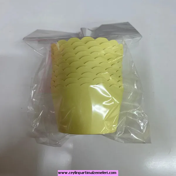 Makaron Sarı Cupcake Kabı